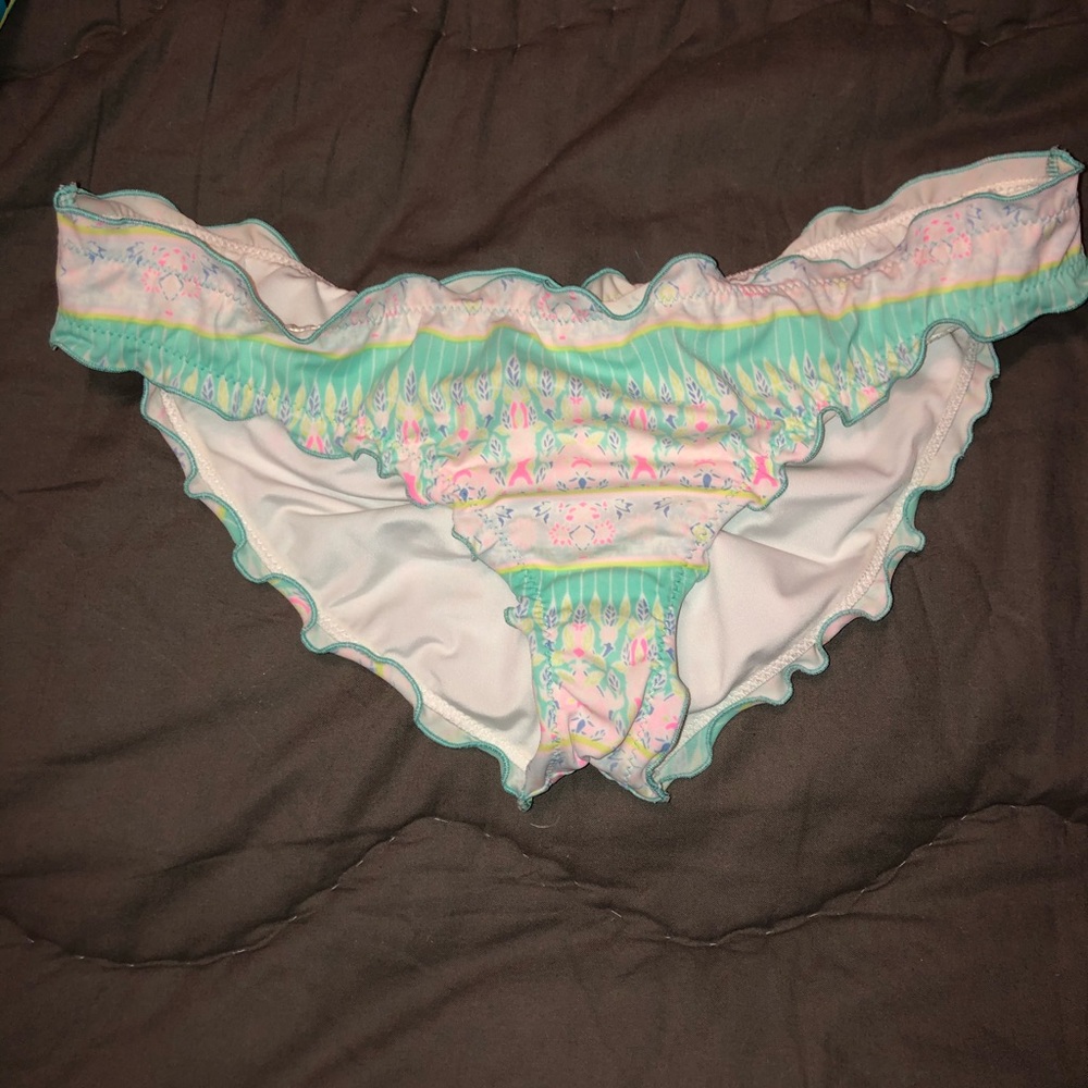 Victoria’s Secret ruffle cheeky bottoms